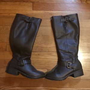 women’s calf length boots